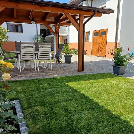 Penthouse Griemann 2 Fuer Max 4 Personen Mit Eigener Grosser Dachterrasse Zum Relaxen! Illmitz Exterior photo