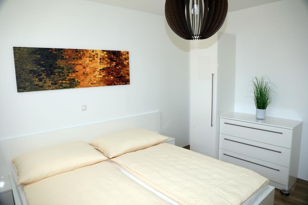 Penthouse Griemann 2 Fuer Max 4 Personen Mit Eigener Grosser Dachterrasse Zum Relaxen! Illmitz Exterior photo
