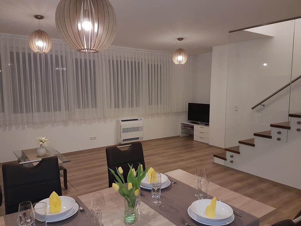 Penthouse Griemann 2 Fuer Max 4 Personen Mit Eigener Grosser Dachterrasse Zum Relaxen! Illmitz Exterior photo